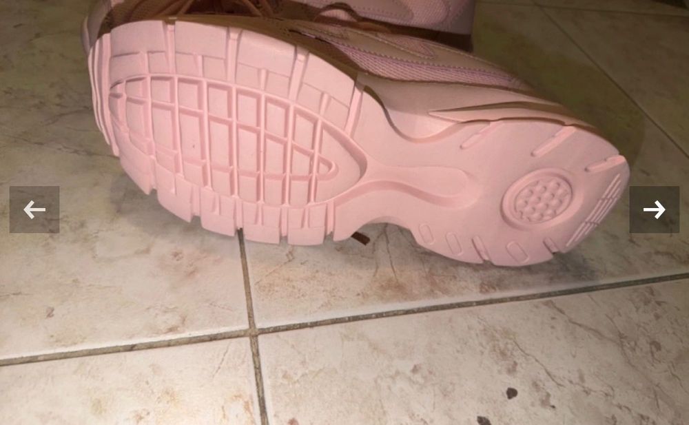 Дамски спортни обувки