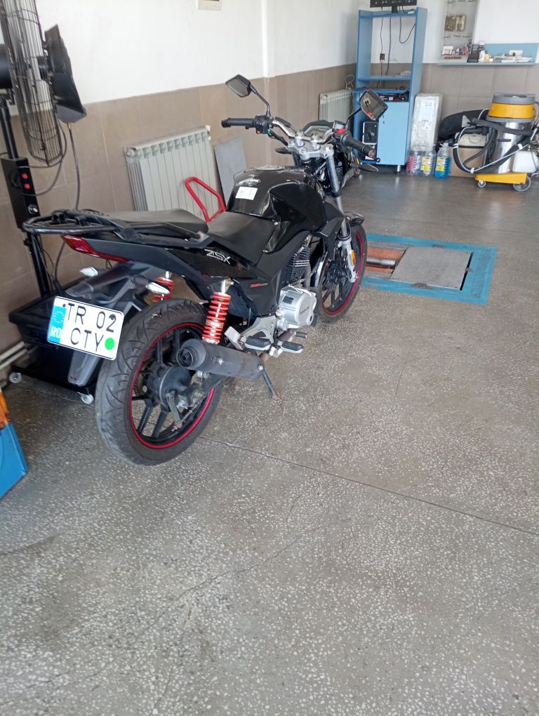 LexMoto zsx 125 2016