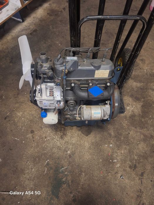 Motor kubota D905