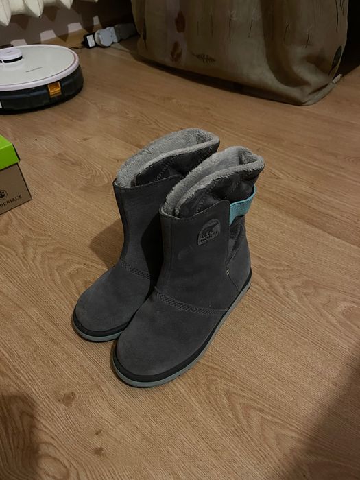 Детски ботуши, скечът си и пантовки Момиче