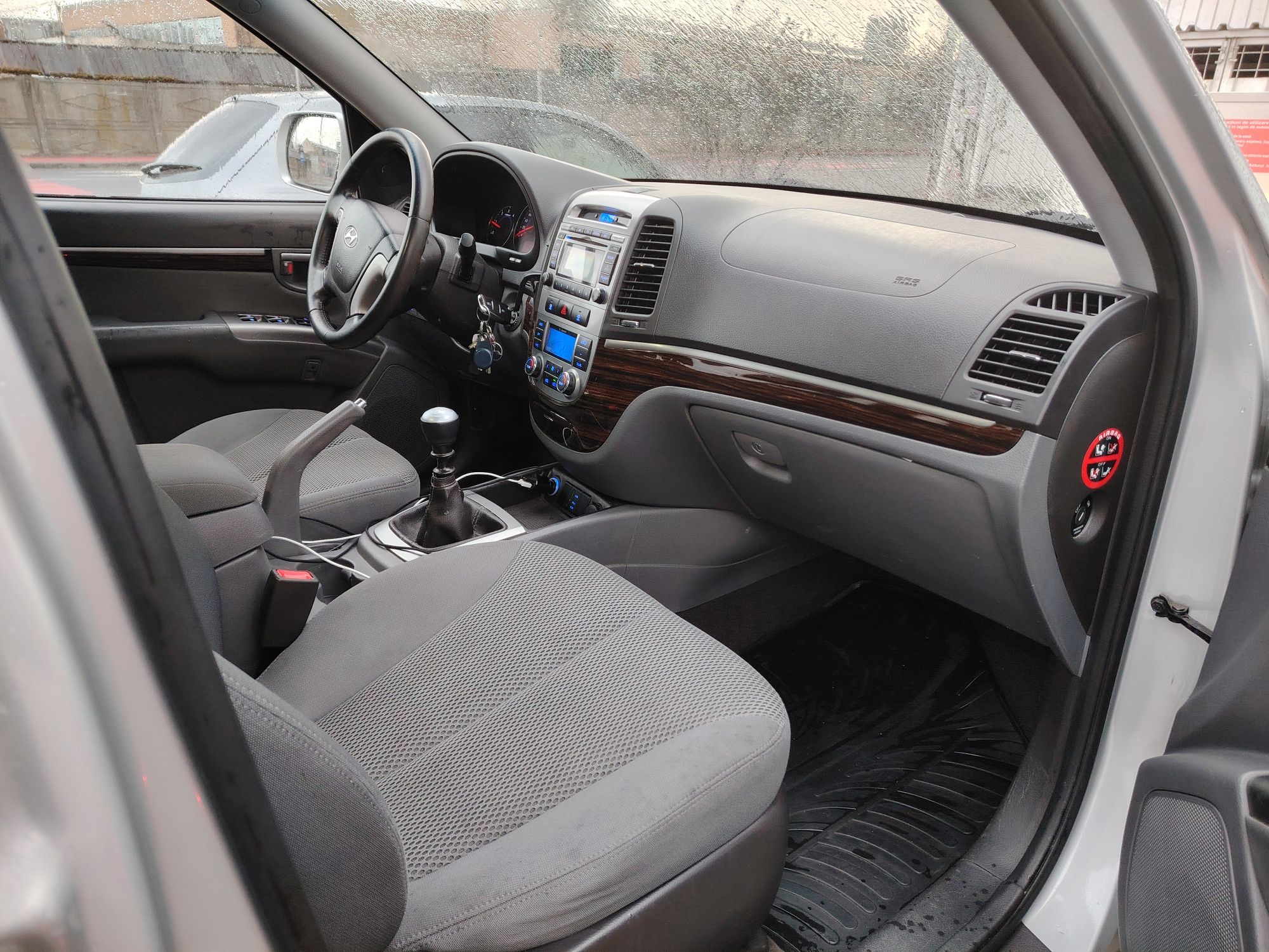 Hyundai Santa Fe 2012 4*4