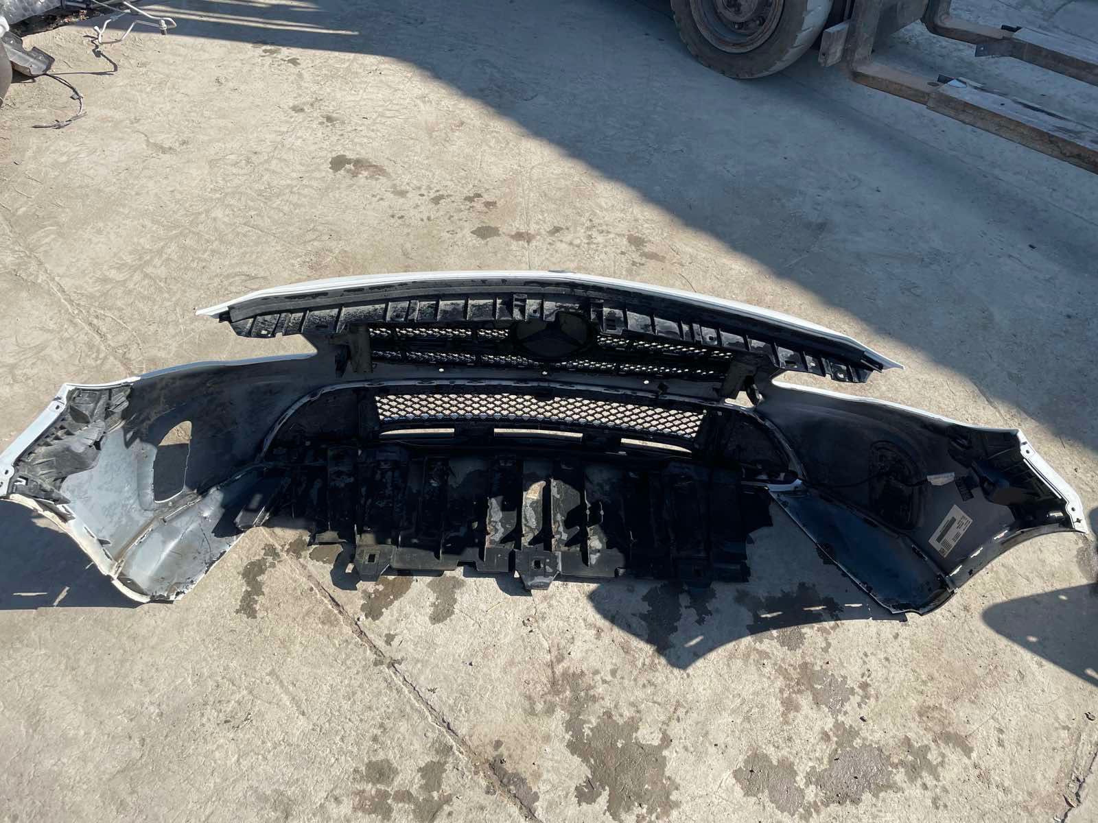 Предна броня за Mercedes GLA 180 X156, двигател 270910, автоматик