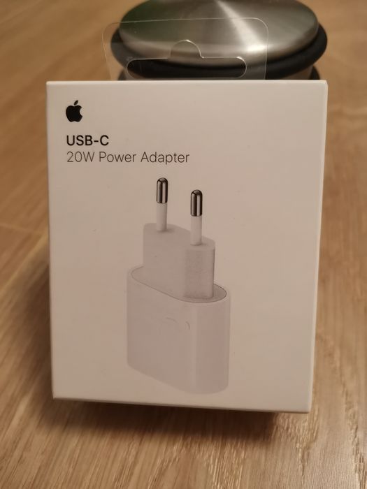 Încărcător și cablu originale iPhone noi