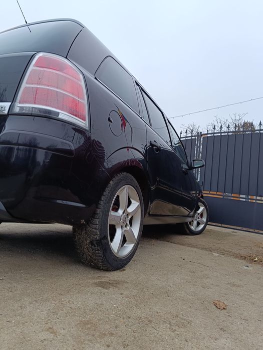 De vanzare opel zafira 1.9 2008 diesel