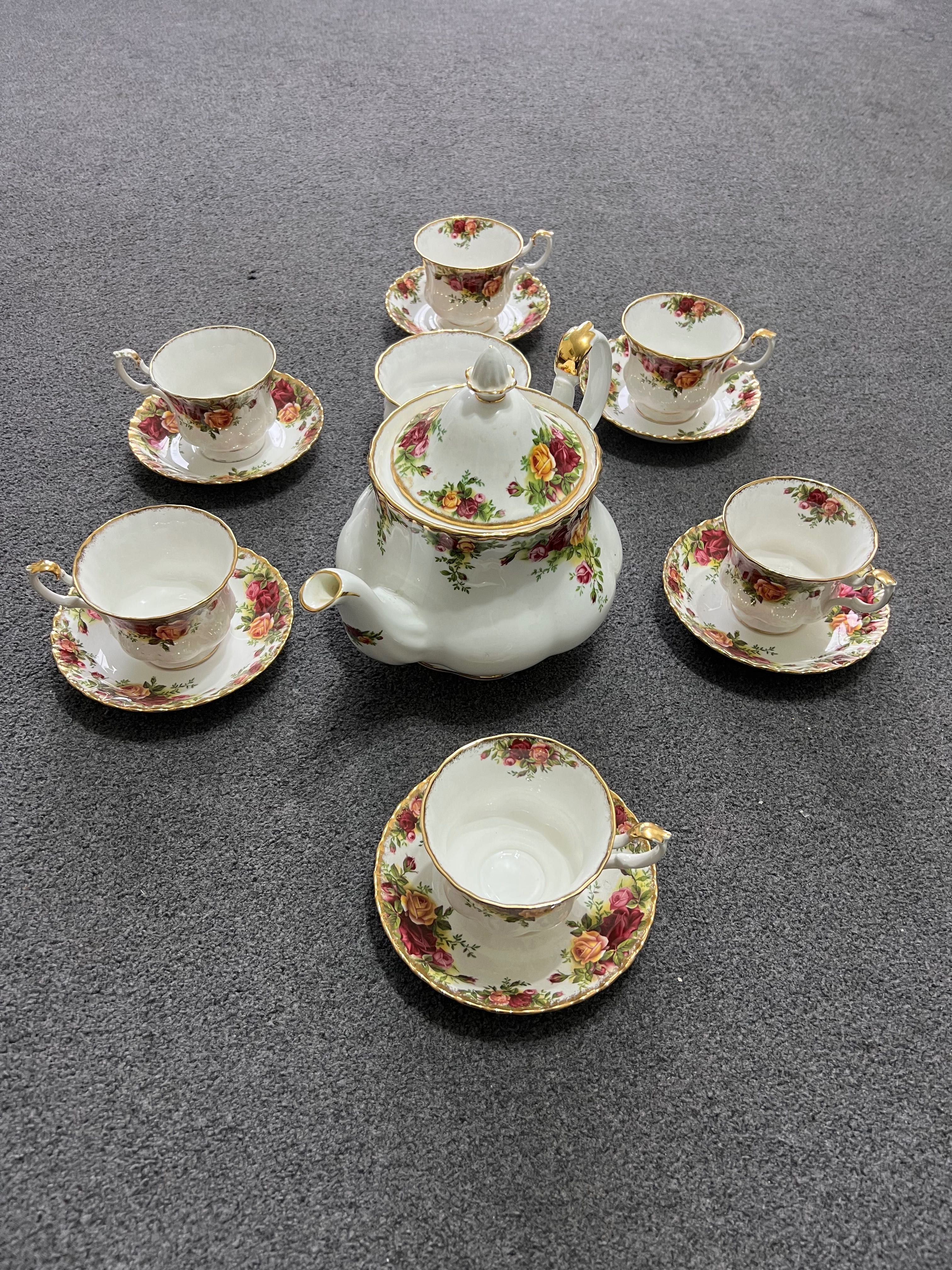 Порцеланов Кафе чай сервиз Royal Albert