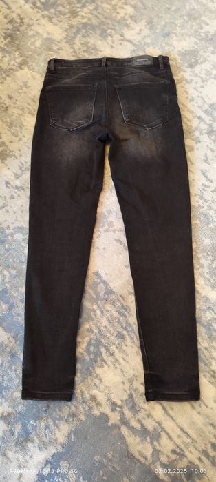 Blugi dama Stradivarius mărime 38