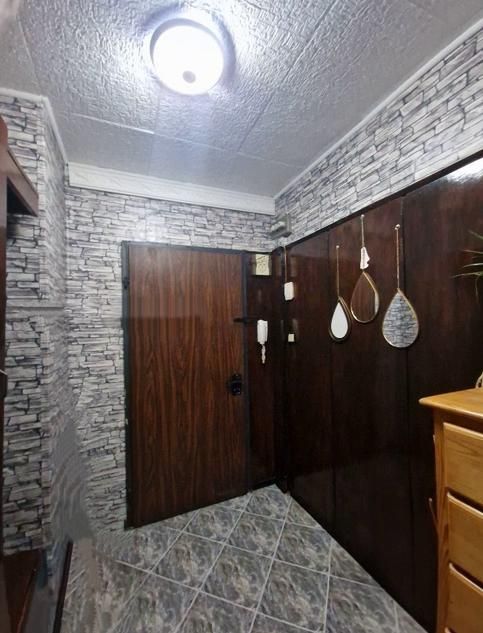 Дава се под наем Тристаен апартамент в София, Бъкстон - 80 кв.м за 716 € - Снимка #10