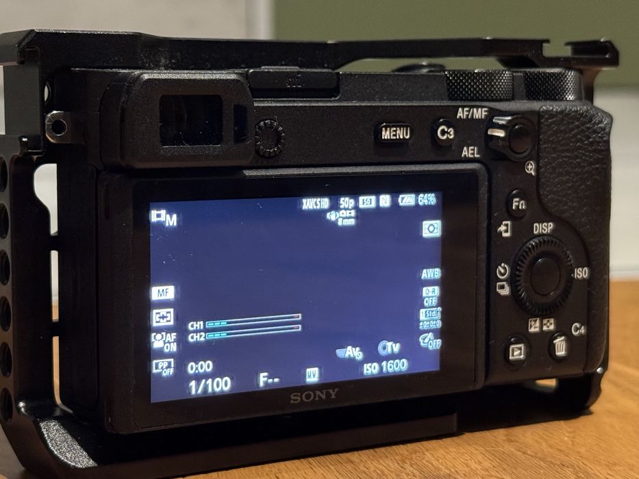 Sony a6600 в много добро състояние