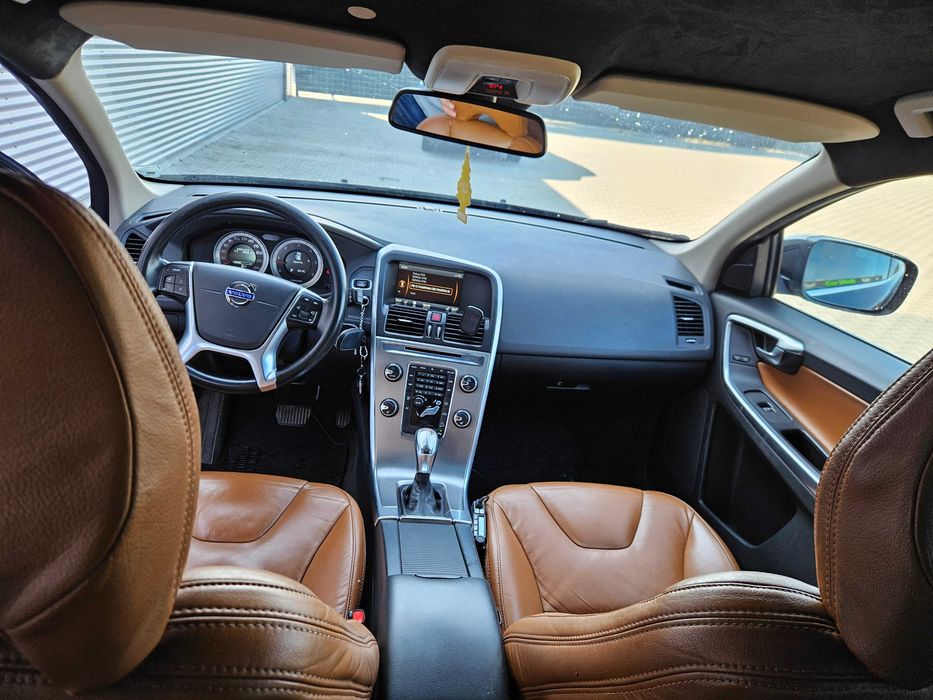 Volvo xc 60. 24 163 cai 5 cilindri