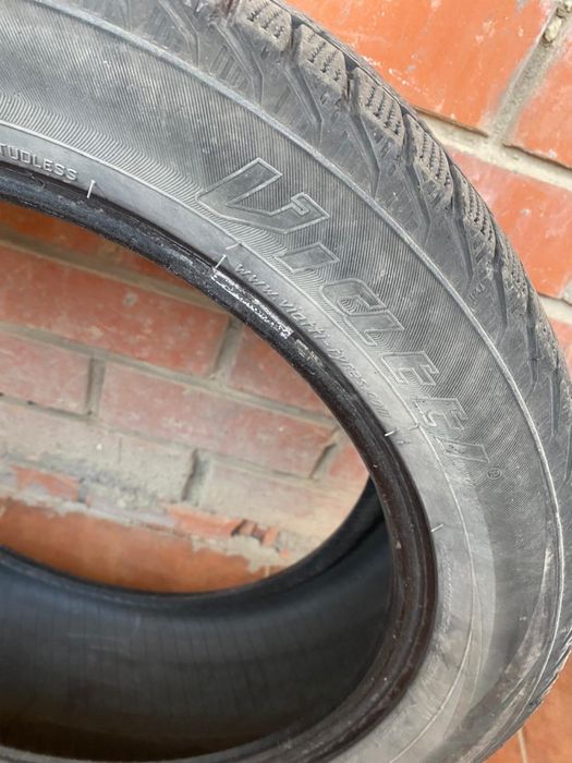 Зимные шины в отличном состояние