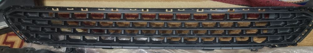 Решетка радиатора нижная часть Hyunday santafee 2021