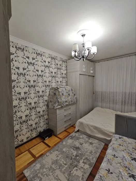 Ц13 продается 2х комн квартира.Отдельный вход.СРОЧНО!!!