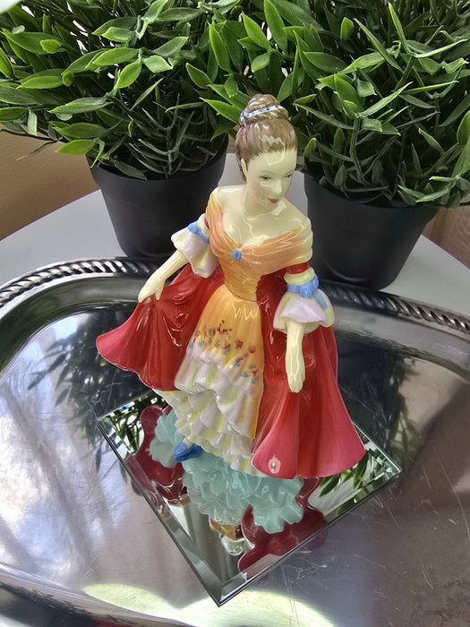 Порцеланова фигура Royal Doulton