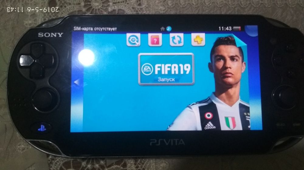 Click! Fifa19. PS ViTA 16Гб Прошитая, 10 Игр записано на флешку