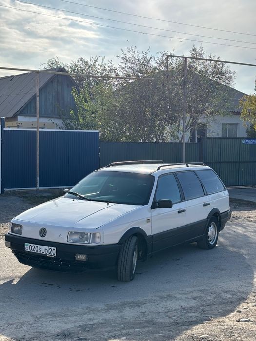Продам Volkswagen Пассат 1992 г. Состояние отличное. К зиме готов.