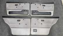 Set fete usi originale Volkswagen Golf 2 / Jetta 2 GL (velur)

Model 4