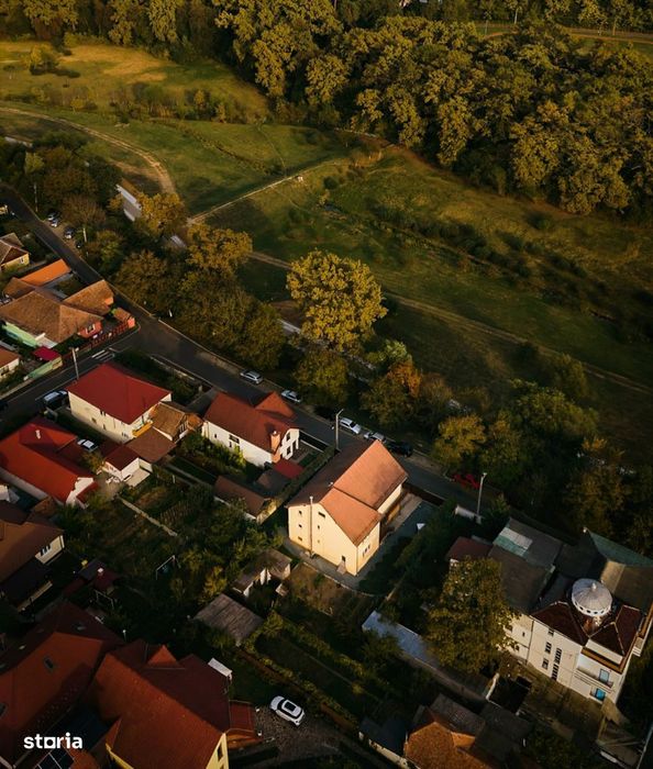 Casa cu vedere la padure / langa parc \ in zona selecta