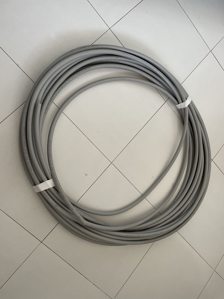 Vand 25 m de cablu 3x4 mm
