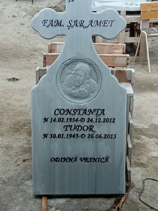 Cruci de marmură preț real cu scris înclus dela 400 de lei
