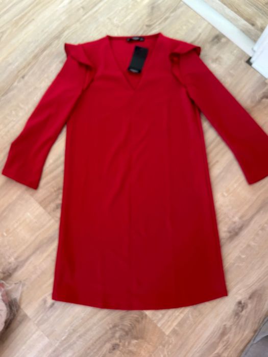 Рокля на Mango, чисто нова с етикет