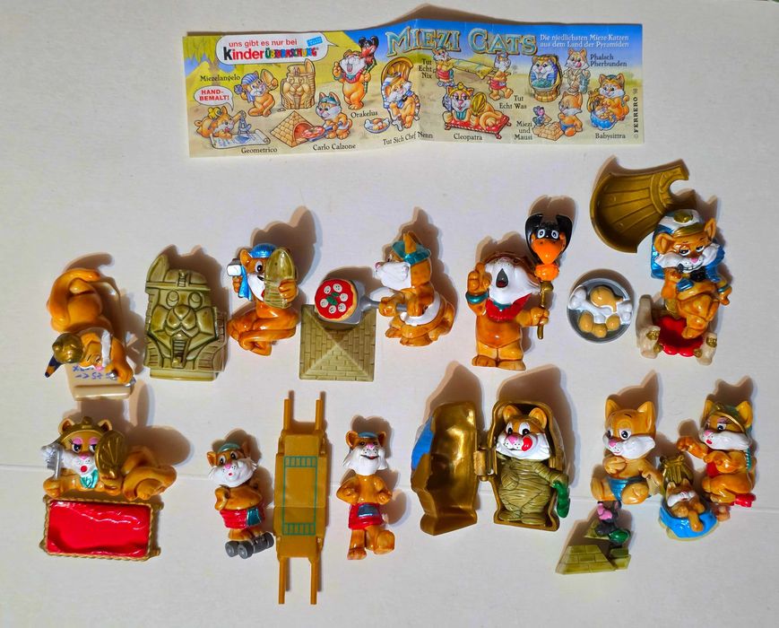 Пълни серии от Kinder Surprise