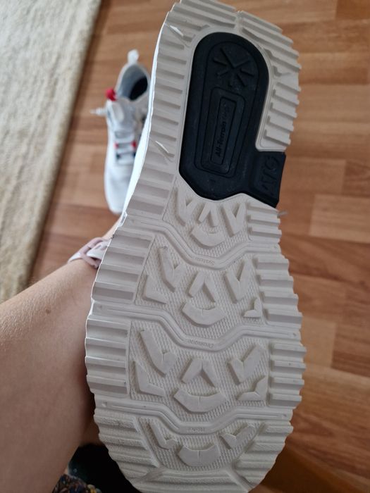 Adidasi incaltaminte sport tropicfeel