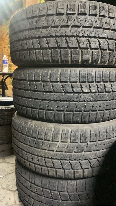 Продам шины Toyo японские бу