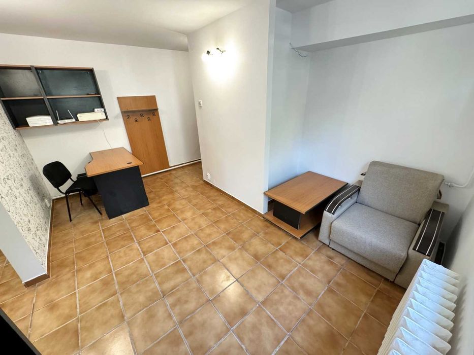 PF inchiriez Spatiu birouri/ office Podu Ros - 10 min de Palas
