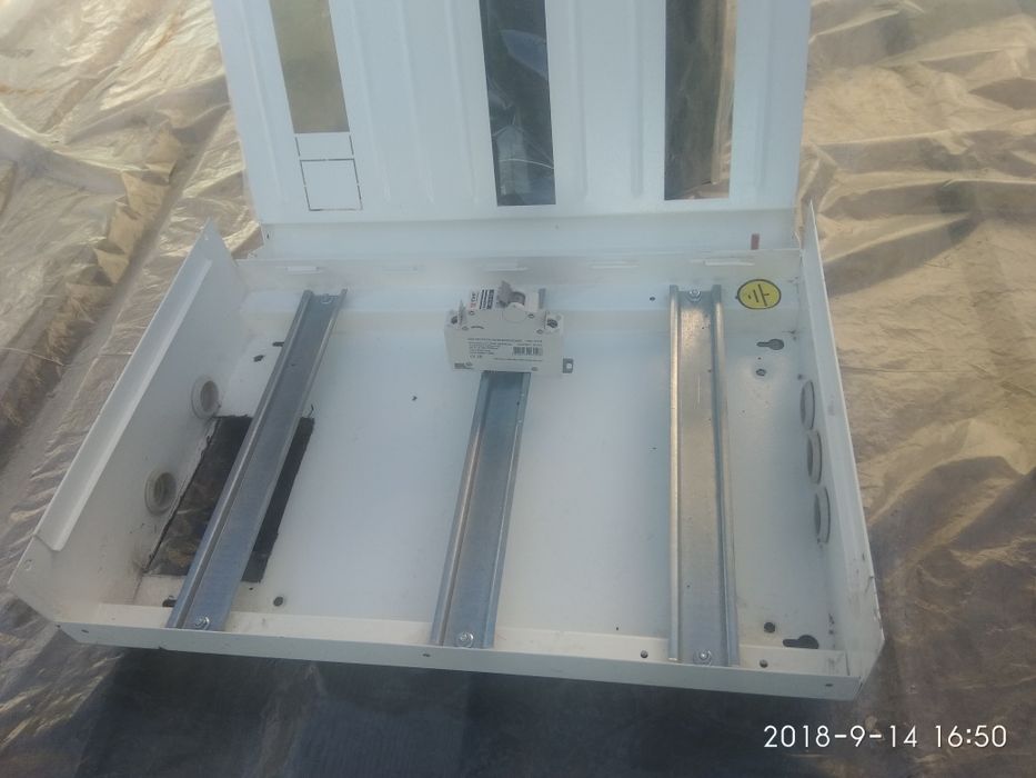 Распределительный щит на 36 автоматов