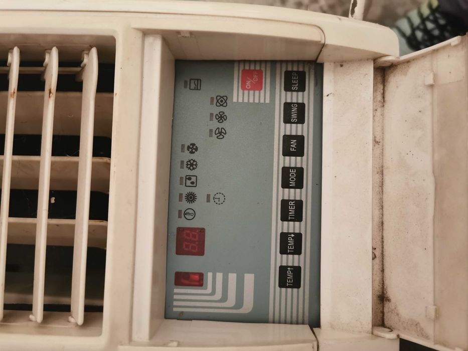 Климатик работещ