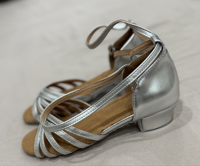 Туфли для бальных танцев
