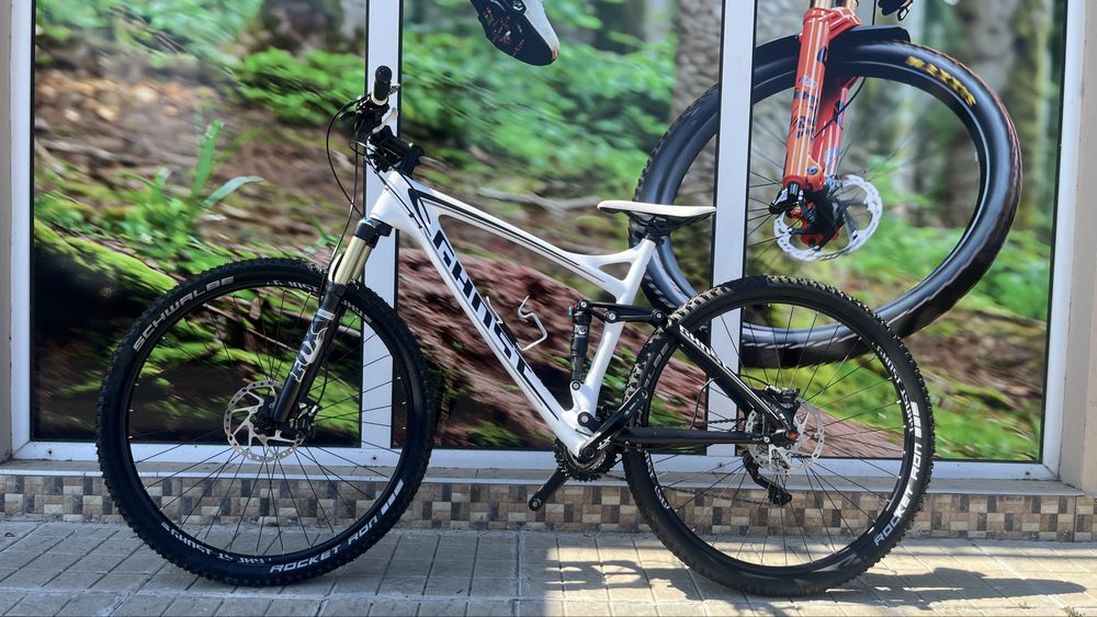 Ghost trail carbon/29/L