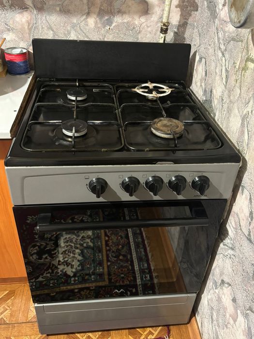 Продам газ плиту в отличном состоянии все работает духовка идеальна