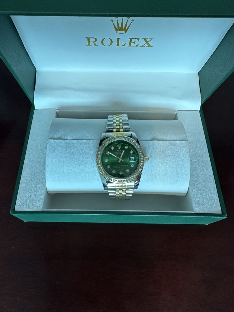 Ceas Rolex Oyster Perpetual 200 lei