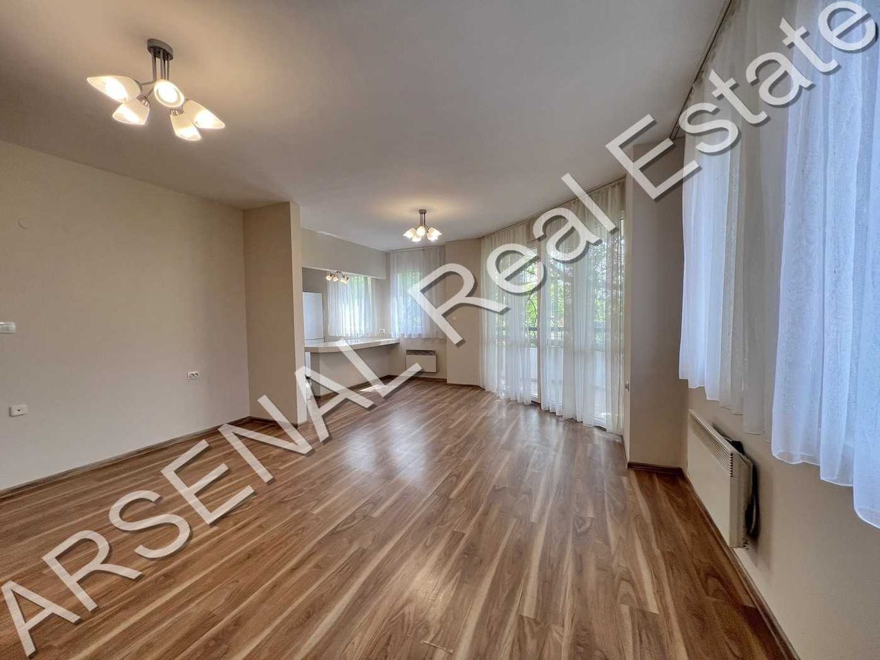 Дава се под наем Тристаен апартамент в София, Редута - 120 кв.м за 650 € - Снимка #3