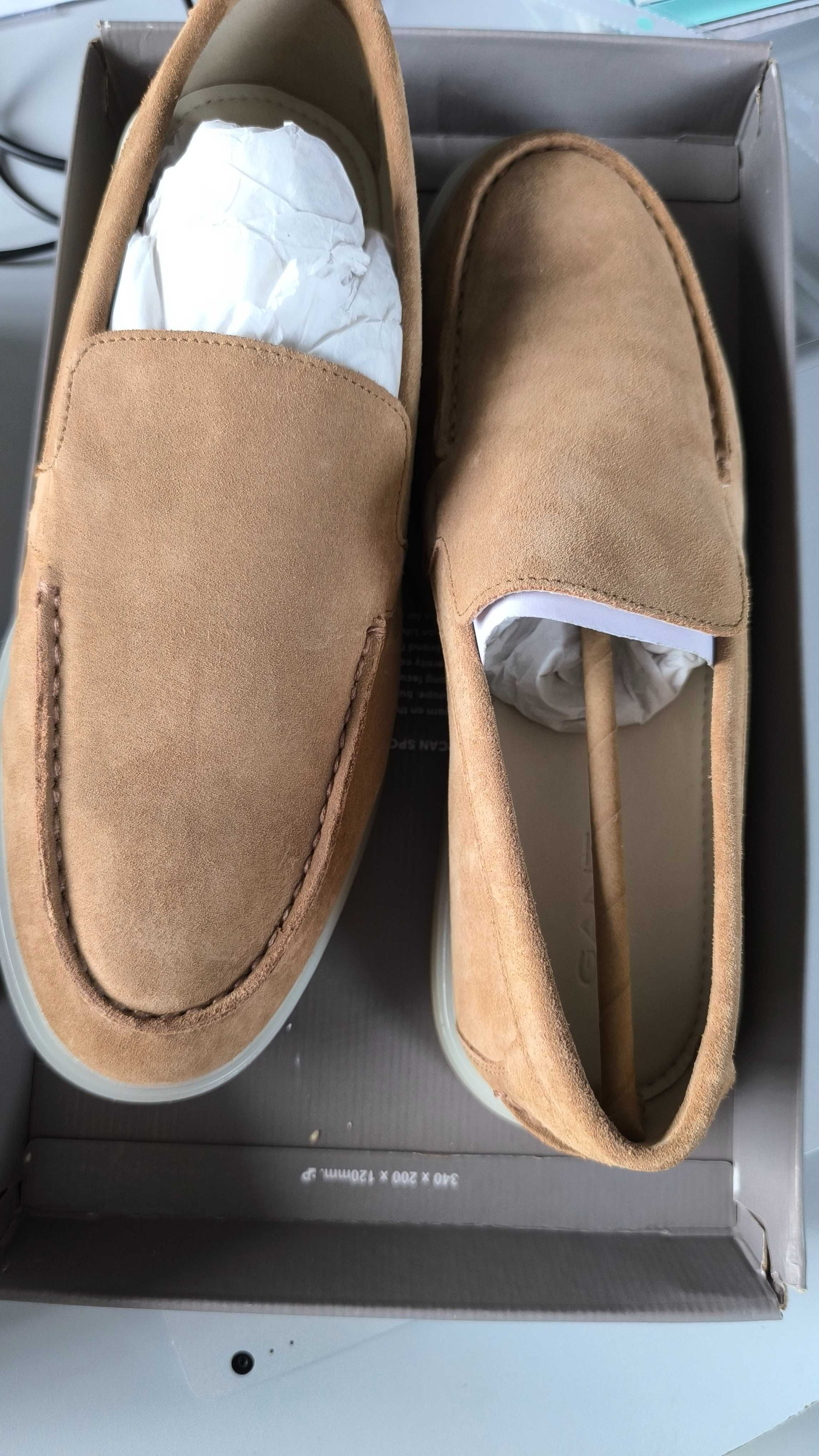 Велюрени Макасини Gant