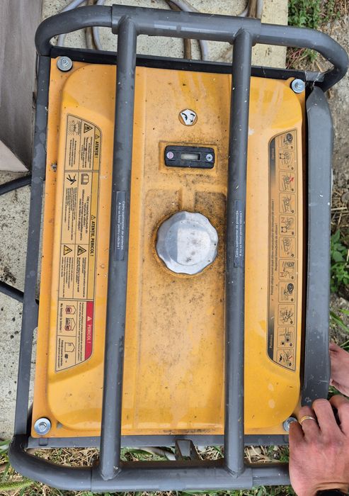 Generator de curent electric monofazic, pe benzina, O-Mac Professional