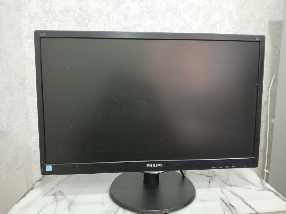Монитор Philips 223V