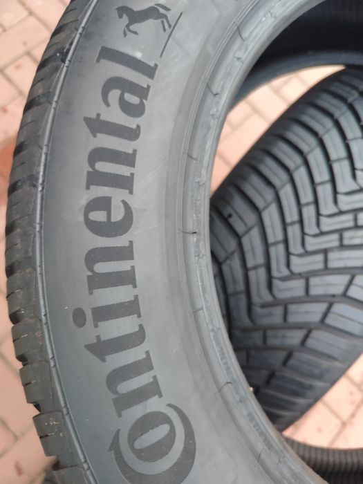 2 anvelope pentru toate sezoanele Continental 215-60-17