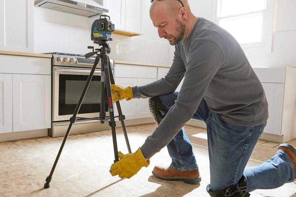 ПРОМО Нов Статив BOSCH BT 150 Professional, 55 - 157 см, 1/4"