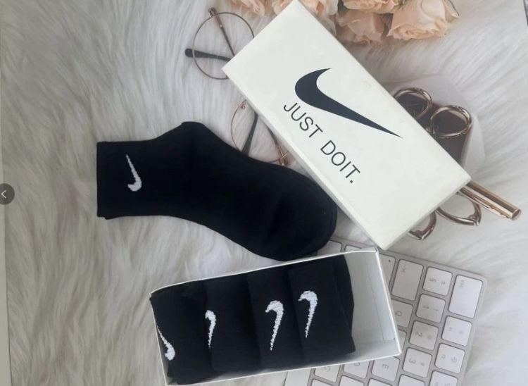 Set 6 perechi Șosete Nike la DOAR 49 LEI