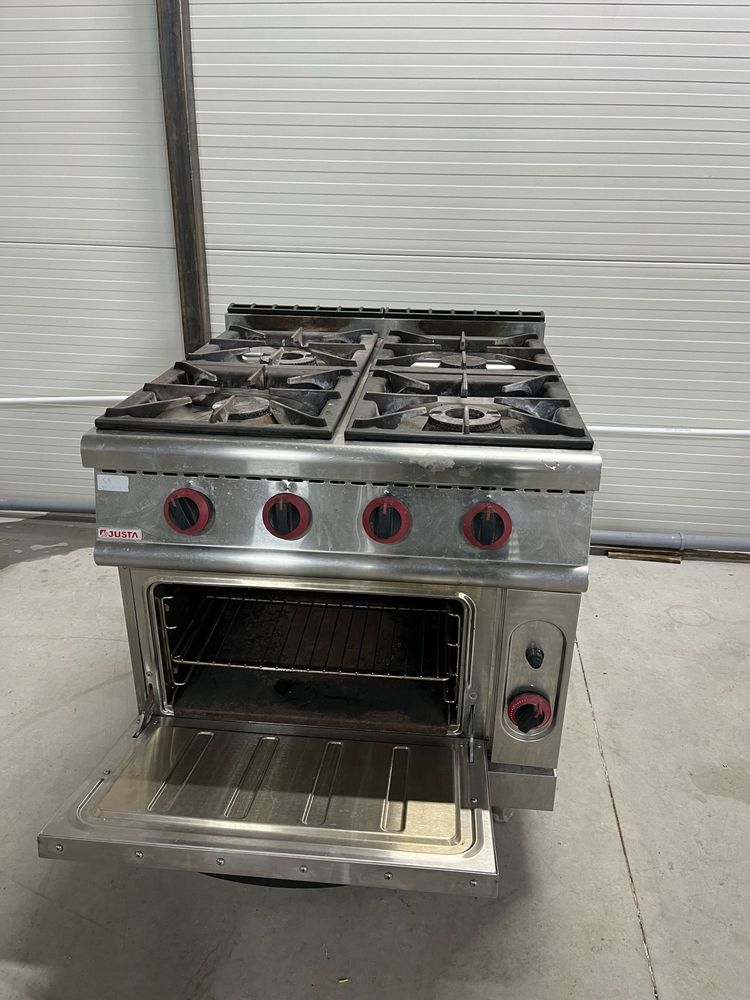 Aragaz profesional 4 ochiuri + cuptor linia 900