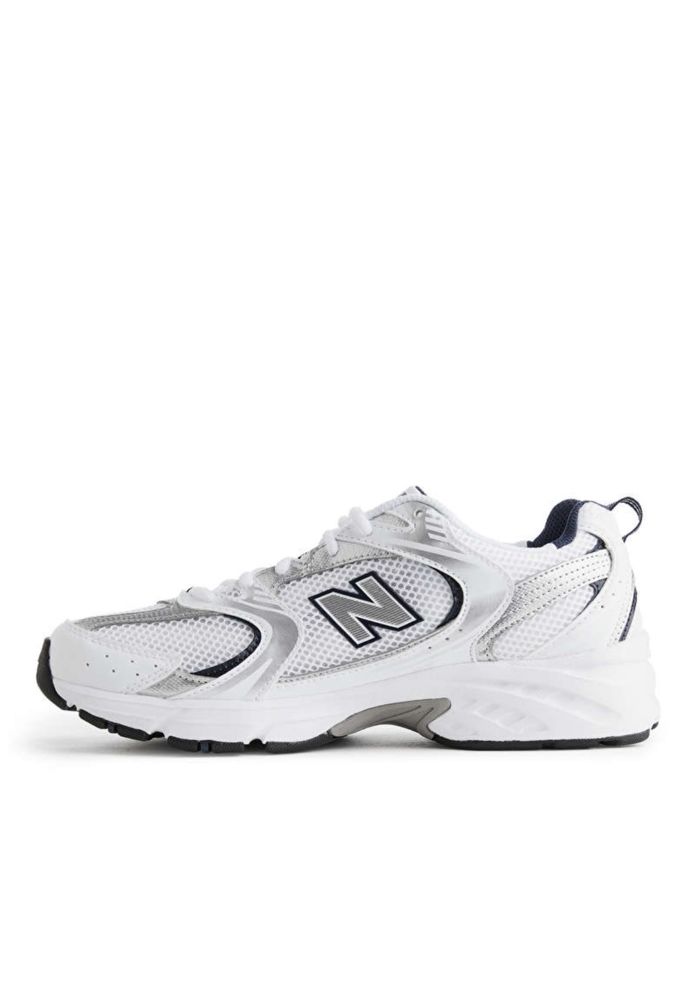 New Balance 530 Trainers