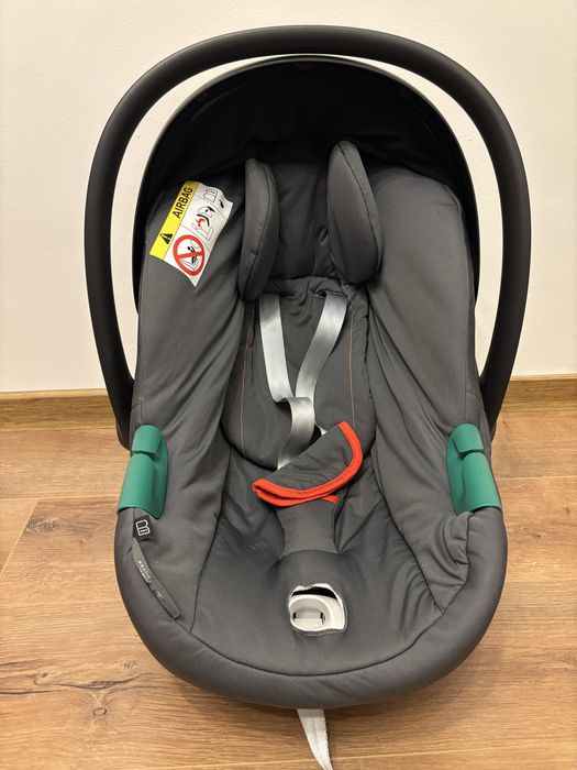 Cybex Aton B2 i-size + адаптори