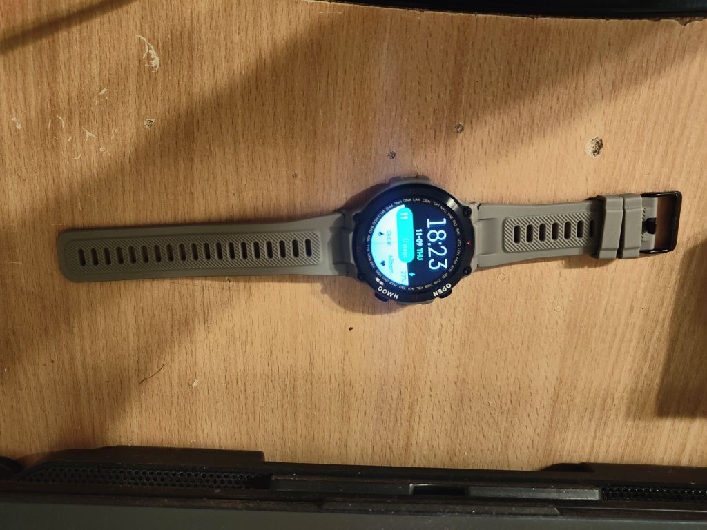 Smartwatch multiple funcții nou