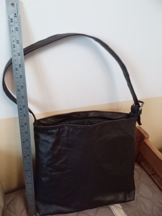 Дамски кожени чанти