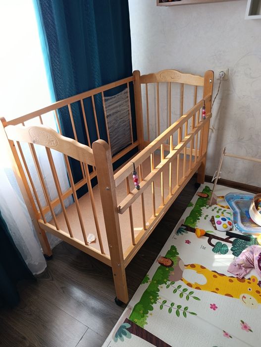 Продам детскую кроватку