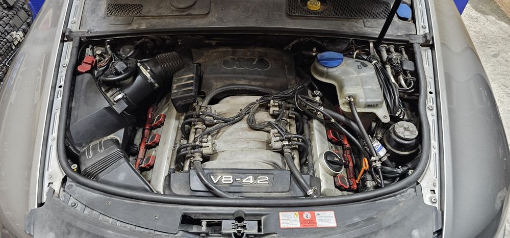 Ауди а6 4.2 на части