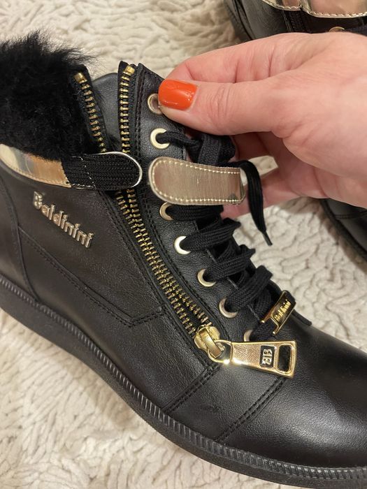 Ботиночки на меху Baldinini . Оригинал .