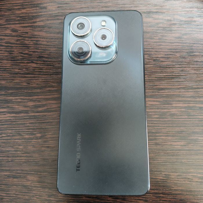 Продам TECNO Spark 20 pro